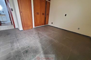 Apartamento &agrave; venda - 110m&sup2; - Centro