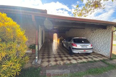 Casa &agrave; venda - 261m&sup2; - Centro