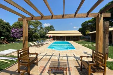 S&iacute;tio &agrave; venda - 400m&sup2; - Centro