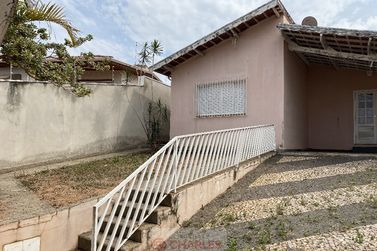 Casa &agrave; venda - 238m&sup2; - Centro