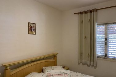 S&iacute;tio &agrave; venda - 400m&sup2; - Centro