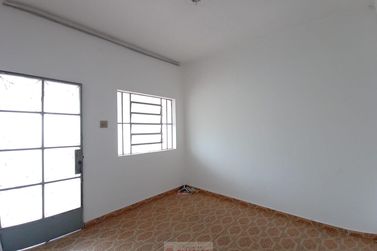 Casa para alugar - 107m&sup2; - Centro