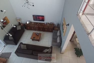 Casa &agrave; venda - 173m&sup2; - Centro