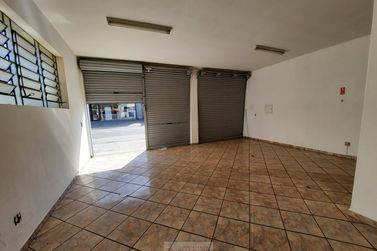 Sal&atilde;o Comercial para alugar - 200m&sup2; - Centro
