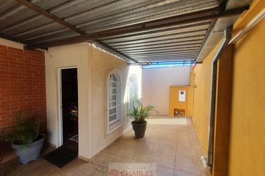 Casa para alugar - 173m&sup2; - Centro