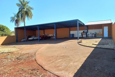 S&iacute;tio &agrave; venda - 10m&sup2; - Centro