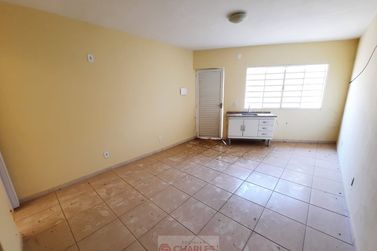 Apartamento para alugar - 35m&sup2; - Centro