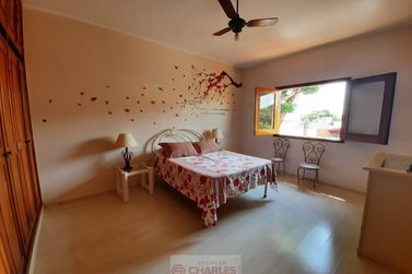 Casa &agrave; venda - 400m&sup2; - Centro