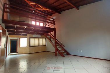 Casa &agrave; venda - 185m&sup2; - Centro