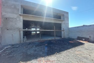 Sal&atilde;o Comercial para alugar - 376m&sup2; - Centro
