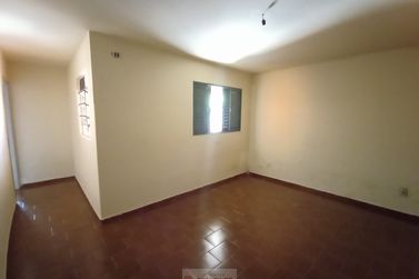 Casa para alugar - 100m&sup2; - Centro