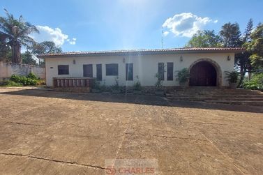 S&iacute;tio &agrave; venda - 634m&sup2; - Centro