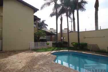 Casa &agrave; venda - 283m&sup2; - Centro