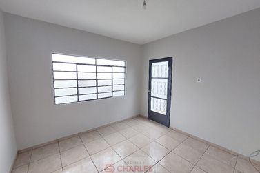 Casa &agrave; venda - 74m&sup2; - Centro