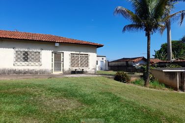 S&iacute;tio &agrave; venda - 145m&sup2; - Centro