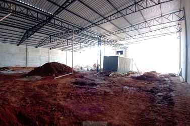 Sal&atilde;o Comercial para alugar - 944m&sup2; - Centro