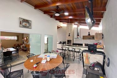 Casa &agrave; venda - 117m&sup2; - Centro