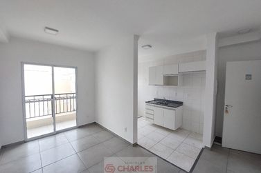 Apartamento para alugar - 48m&sup2; - Centro