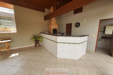 Casa &agrave; venda - 141m&sup2; - Centro