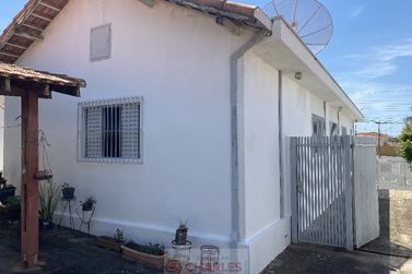 Casa &agrave; venda - 204m&sup2; - Centro