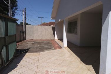 Casa &agrave; venda - 204m&sup2; - Centro