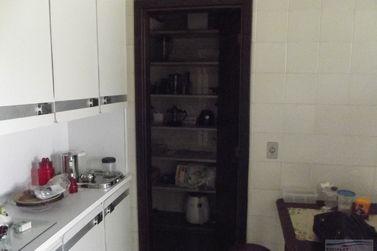 Casa &agrave; venda - 376m&sup2; - Centro
