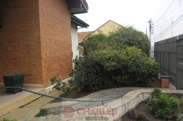 Casa &agrave; venda - 600m&sup2; - Centro