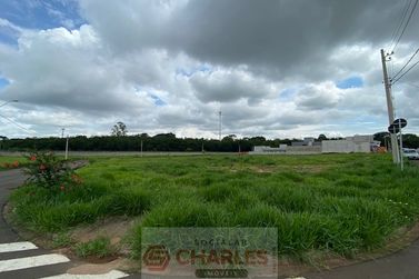 Terreno &agrave; venda - 463m&sup2; - Centro