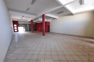Sala Comercial para alugar - 200m&sup2; - Centro