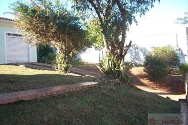 Casa para alugar - 357m&sup2; - Centro
