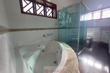 Casa &agrave; venda - 350m&sup2; - Centro