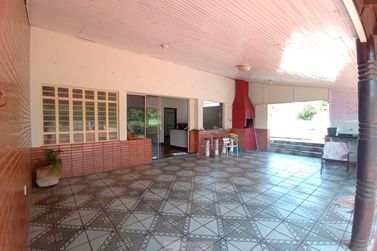 S&iacute;tio para alugar - 320m&sup2; - Centro