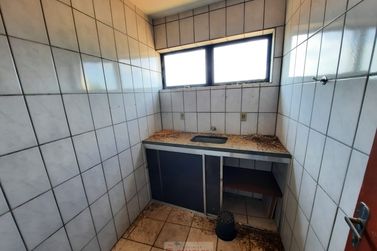 Sal&atilde;o Comercial para alugar - 160m&sup2; - Centro