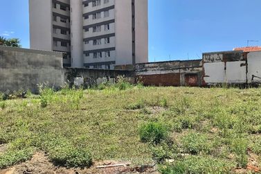 Terreno &agrave; venda - 10m&sup2; - Centro