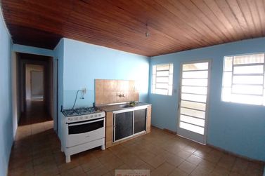 Casa &agrave; venda - 90m&sup2; - Centro
