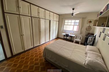 Casa &agrave; venda - 276m&sup2; - Centro