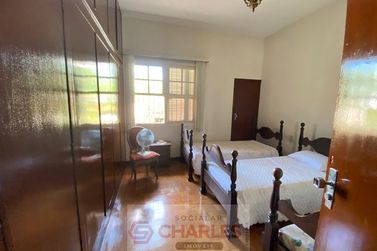 Casa &agrave; venda - 356m&sup2; - Centro
