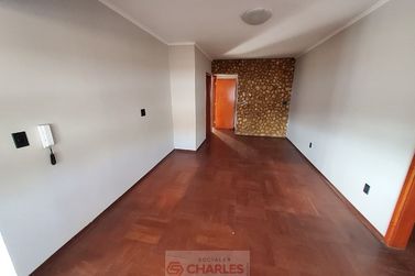 Casa para alugar - 200m&sup2; - Centro