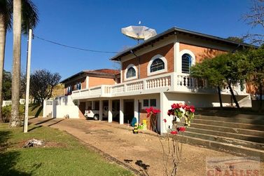 S&iacute;tio &agrave; venda - 600m&sup2; - Centro