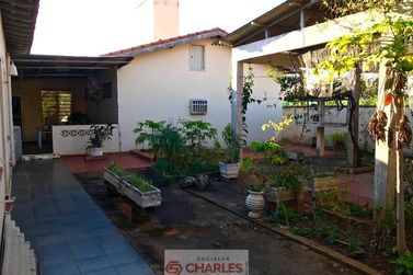 Casa para alugar - 296m&sup2; - Centro