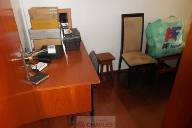 Casa &agrave; venda - 356m&sup2; - Centro
