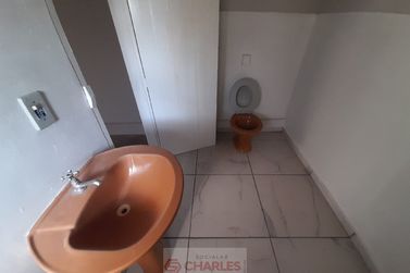 Sal&atilde;o Comercial para alugar - 300m&sup2; - Centro