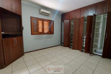 Casa &agrave; venda - 185m&sup2; - Centro