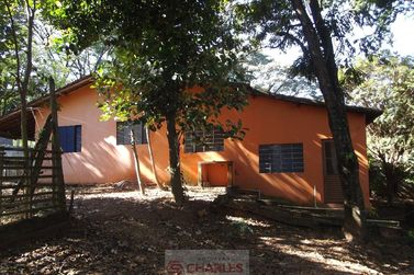 S&iacute;tio &agrave; venda - 110m&sup2; - Centro