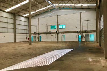 Sal&atilde;o Comercial para alugar - 1258m&sup2; - Centro