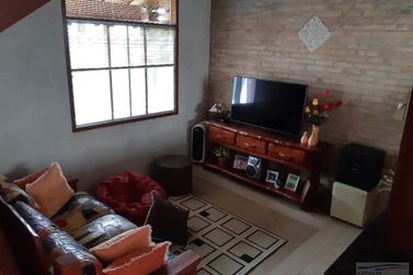 Casa &agrave; venda - 230m&sup2; - Centro