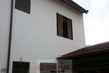 Casa &agrave; venda - 200m&sup2; - Centro