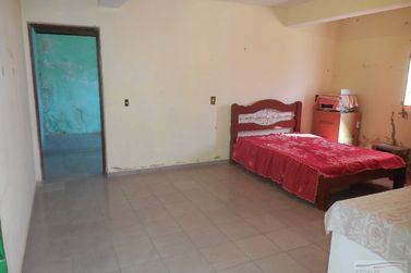 Casa &agrave; venda - 225m&sup2; - Centro
