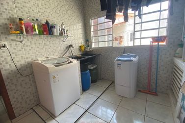 Casa &agrave; venda - 250m&sup2; - Centro