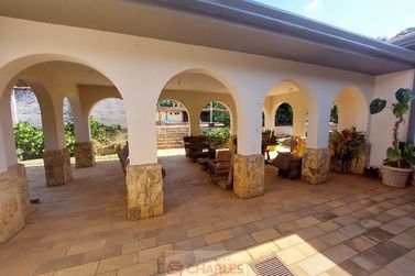 S&iacute;tio &agrave; venda - 634m&sup2; - Centro